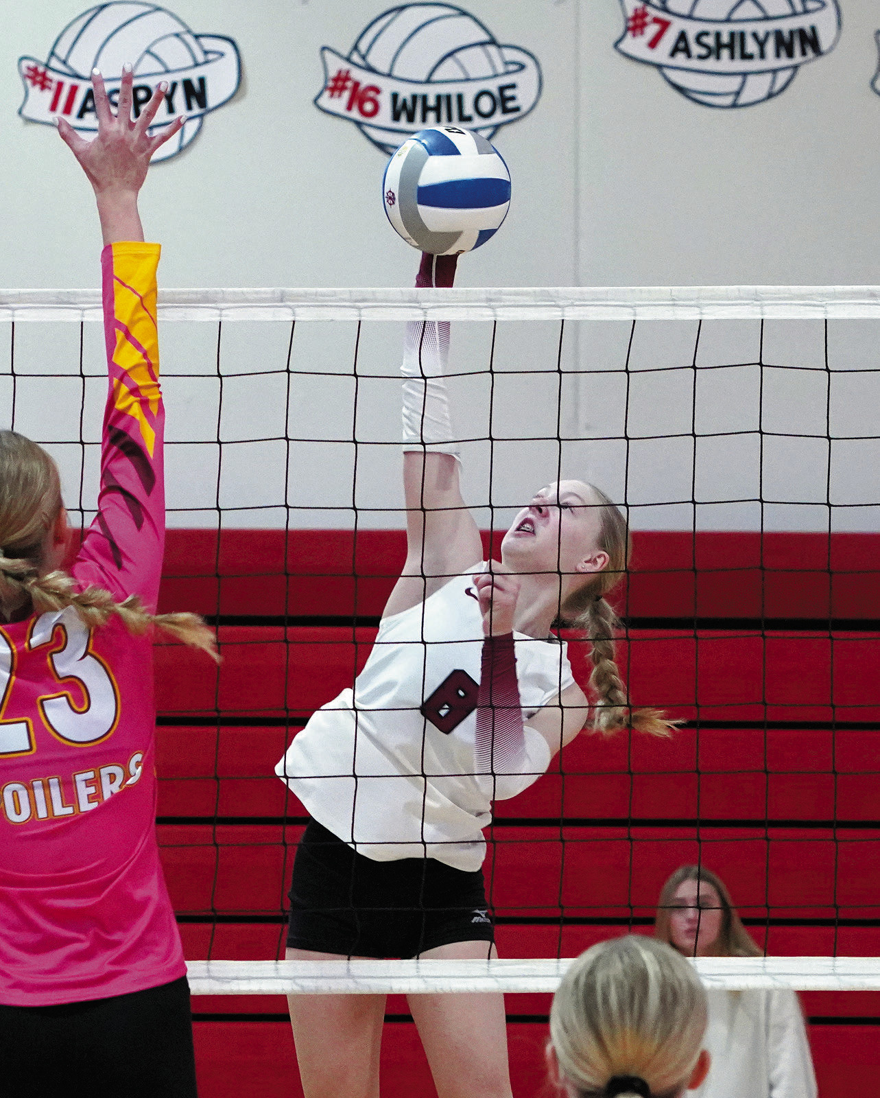Hilary Haaven with a kill at the DLB Tournament on Oct 5. Photo by Larry Stokke.