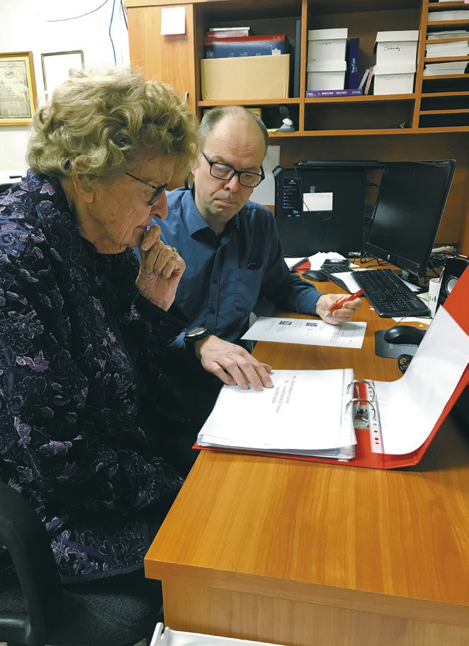 June Bjornson being interviewed by Hörður Gunnarson.