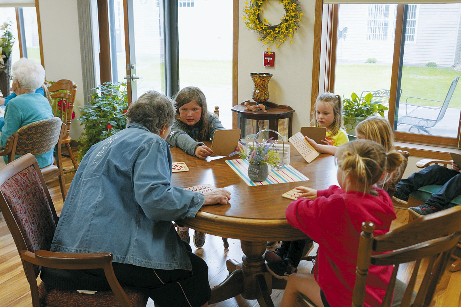Munich students spend time at Wheatland Estates