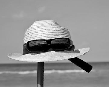 The sun's powerful UV rays can still reach your skin on cloudy days. (Pixabay photo)