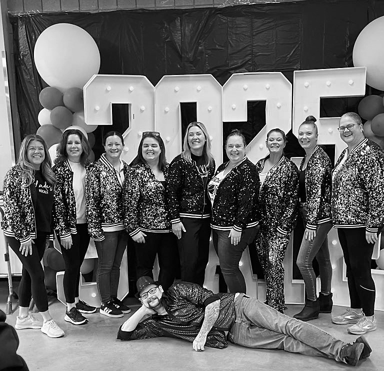 19U Girls Hockey moms… and dad. Photo by Diane Simmons.