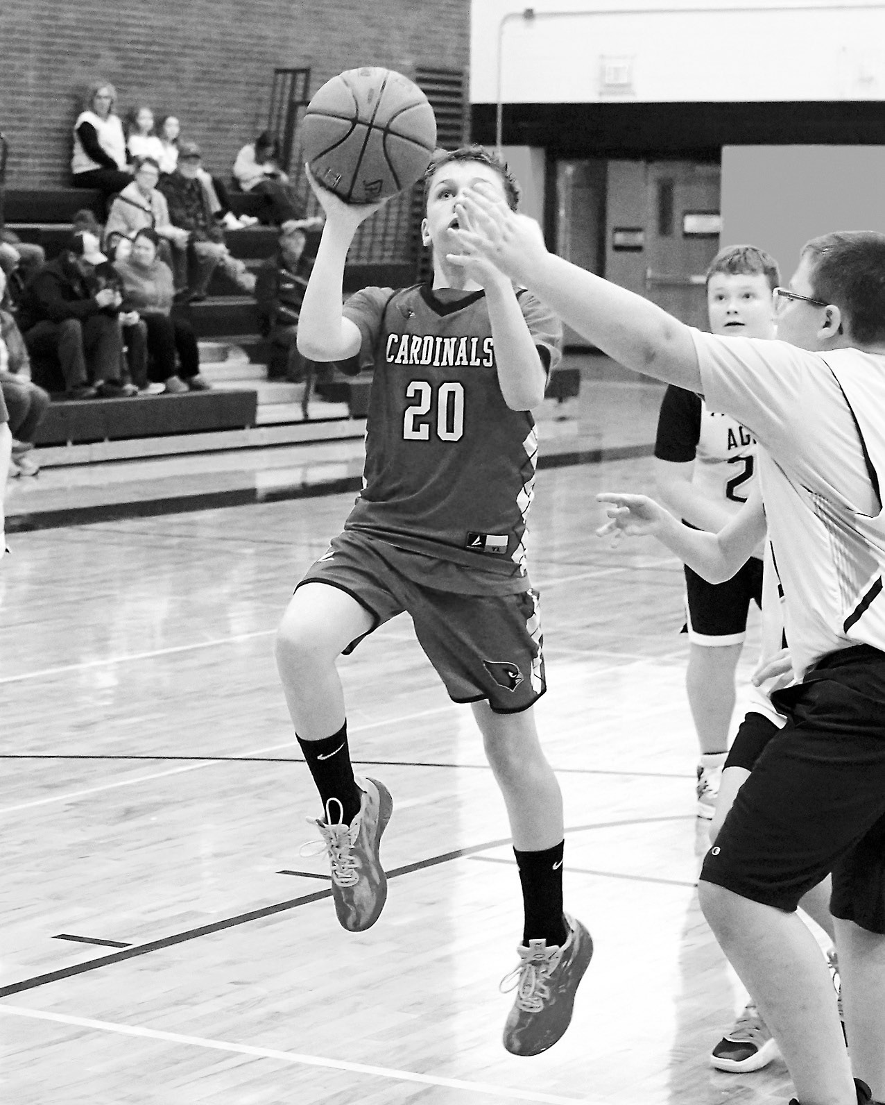 5th & 6th grade boys basketball plays in Park River