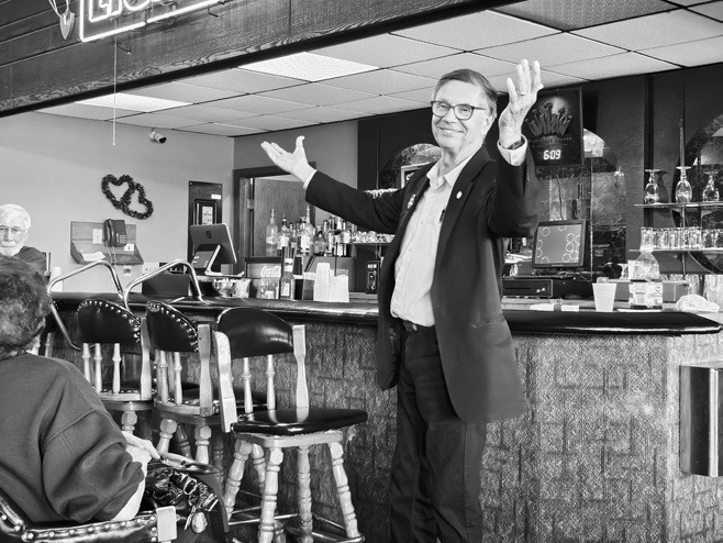 Merrill Piepkorn addressing the audience in Park River. Photo by Nick Vorlage.