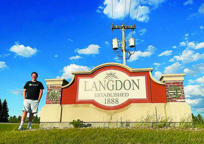 Wandermore wanders to town
