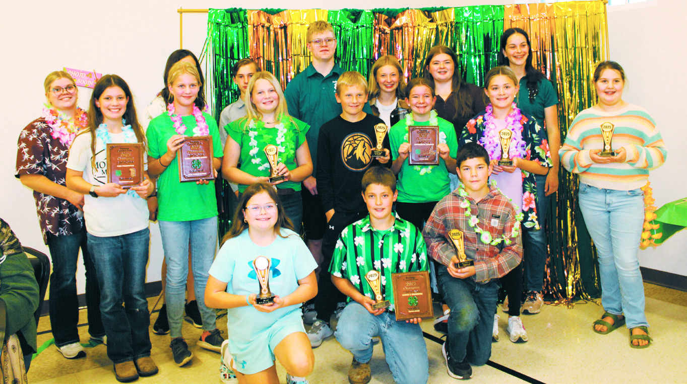 Front: (L-R) Aubrey Steele, Oscar Hunter, Colt Creau; middle row: Chloe Hunter, Stella Norrell, Bailey Samuelson, Kyle Johnson, Adlee Hay, Mallory Latozke, Astrid Helmeke; back row: Madalynn Steele, Naomi Stegman, Charles Midkiff, Chaz Halverson, Emersen Helgoe, Mylee Gapp, and Caroline Stegman.