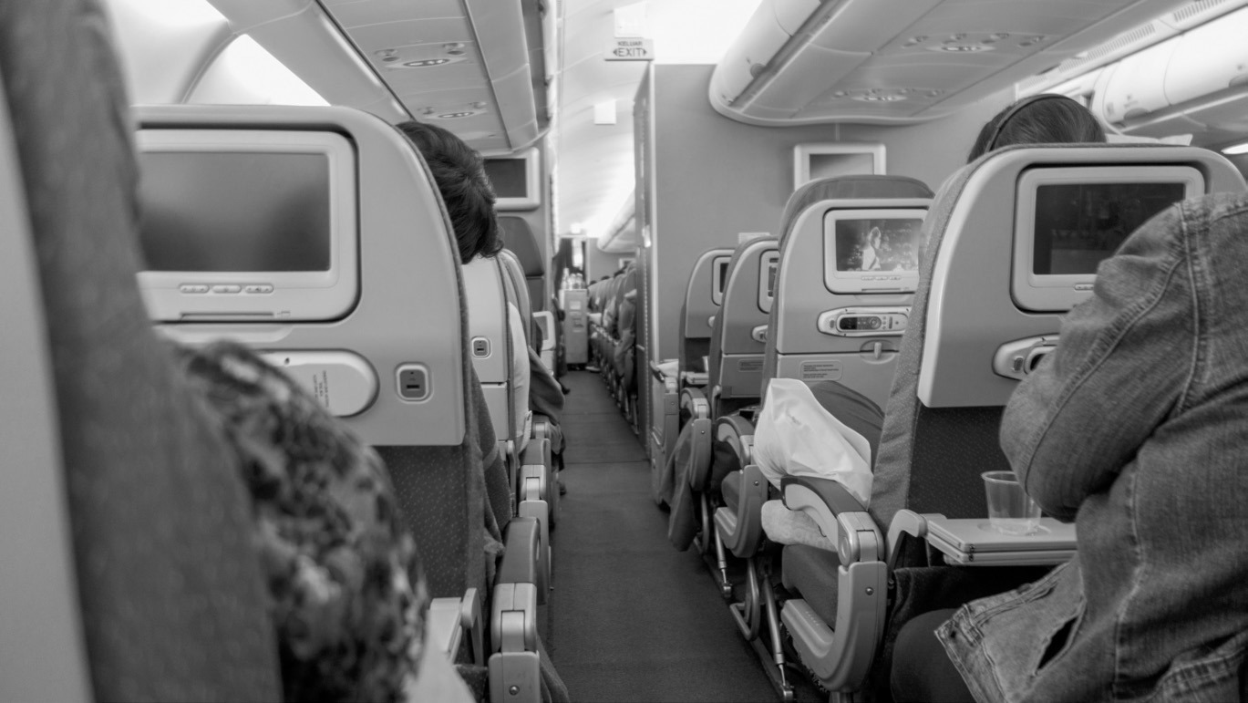Long trips necessitate snacks, and it's best to enjoy a health-friendly one. (Pixabay photo)