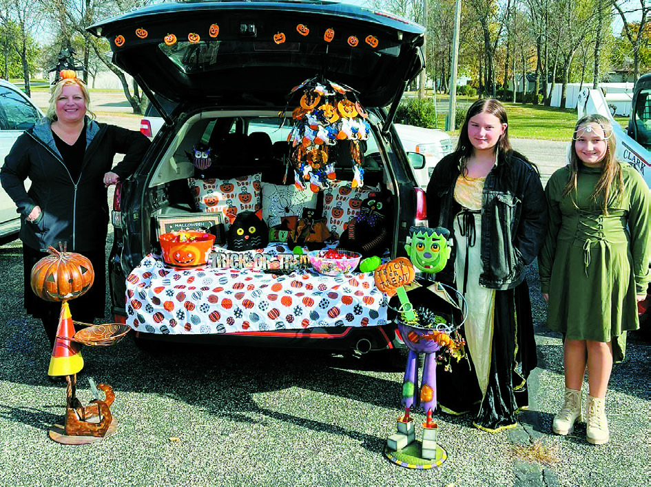 Walhalla hosts Halloween Bash