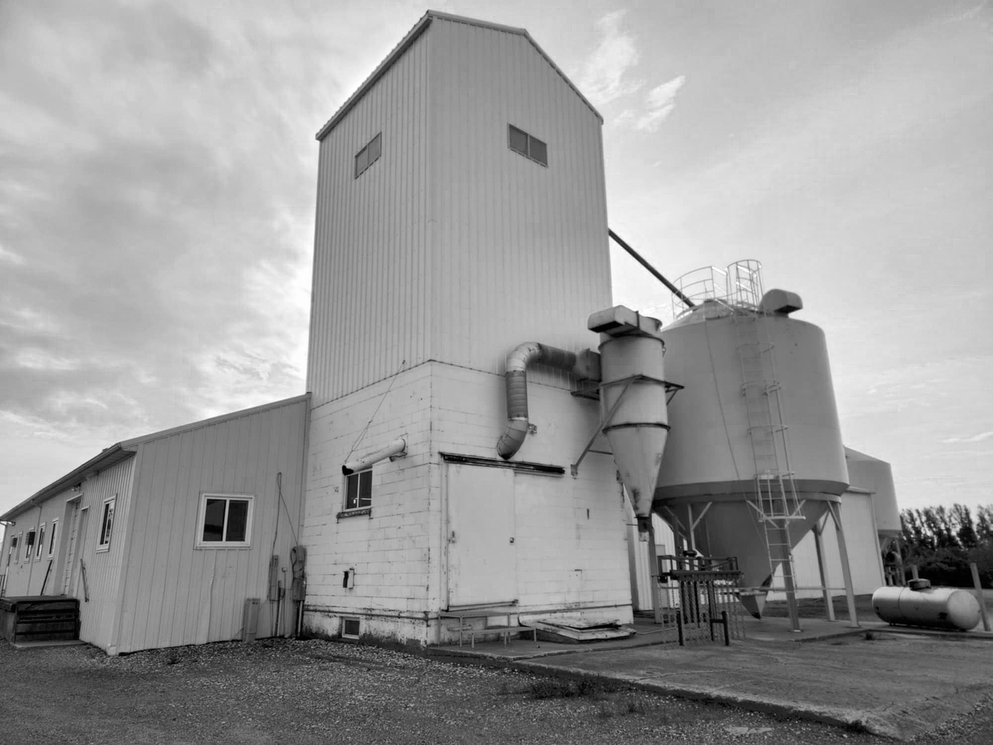The exterior of the current seed cleaning facility, which LREC hopes to renovate after the next legislative session. Photo by Hilary Nowatzki.