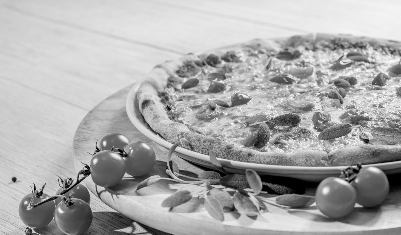 Pizza types vary in crust thickness, sauces, toppings and order of the ingredients. (Pixabay photo)