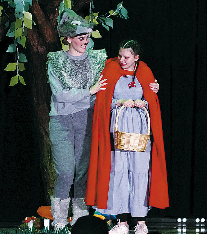 Pictured are members of the cast of Red vs. the Wolf, which was performed at North Border Pembina. Georgia Evenson played the part of the Wolf, and Jasmine Burch played Red. Photo by Larry Stokke.