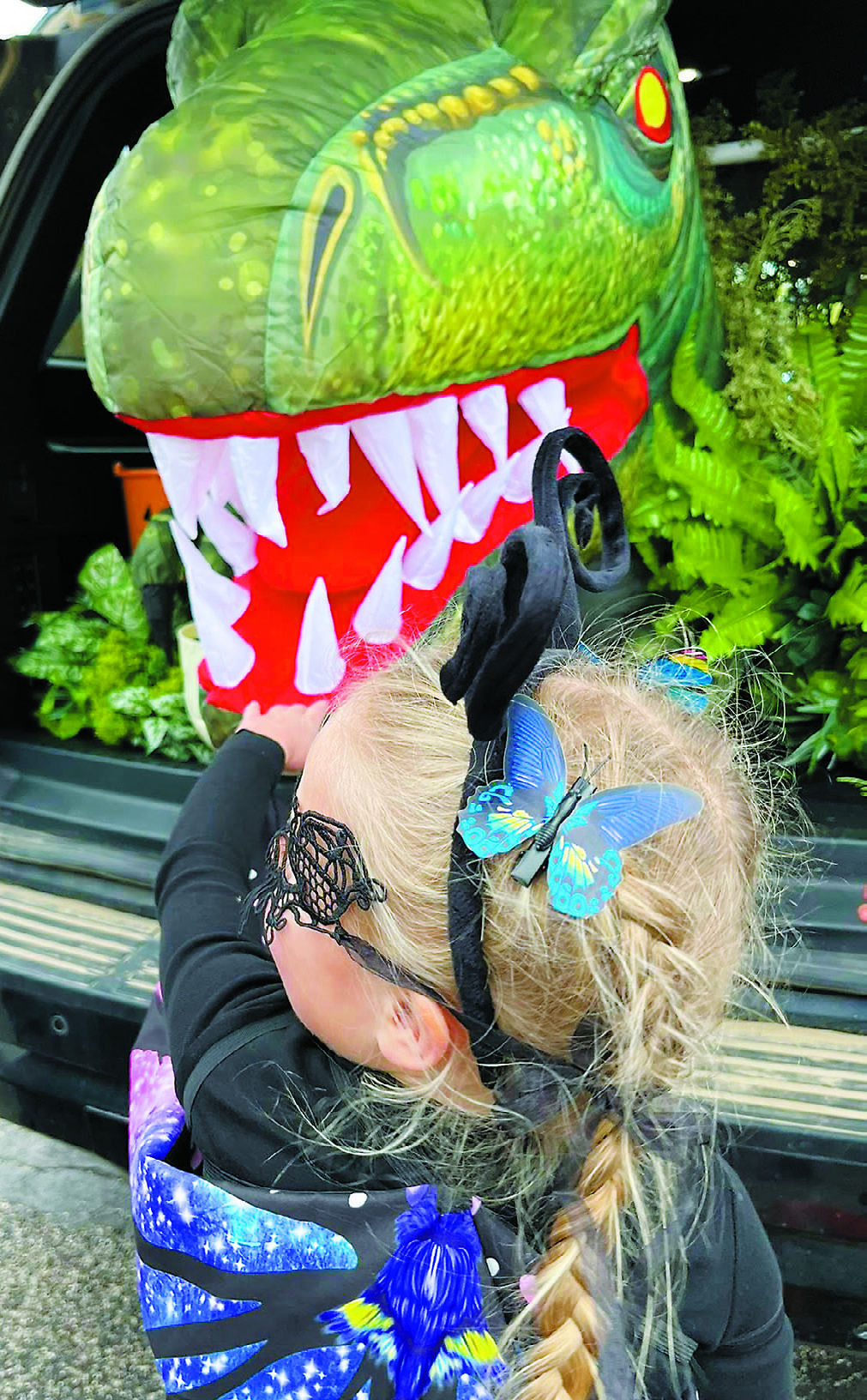 Walhalla hosts Trunk or Treating