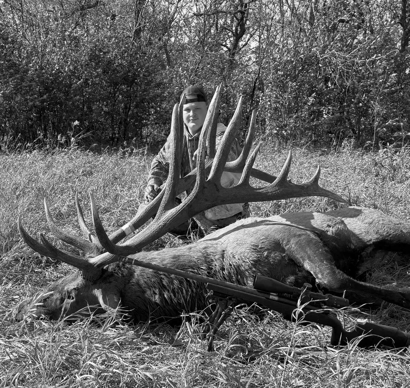 Monster elk taken in the Pembina Gorge
