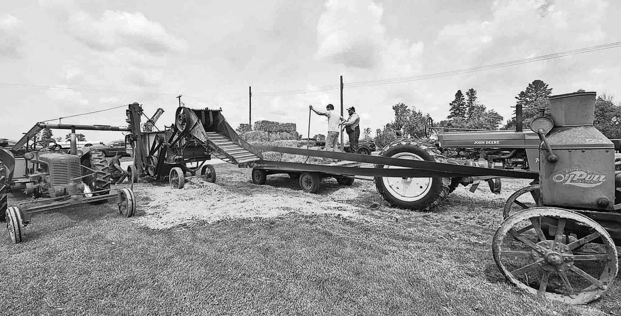 Despite date change, picnic at Dresden museum serves nearly 300