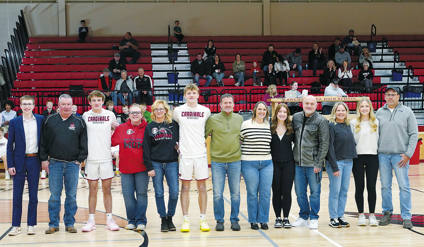 Seniors and parents (L-R) Jacob Sanders, Bob Sanders, Jayden Lee, Melissa Almen, Sheri Amble, Cody Amble, Marty Amble, Mary Perry, Natalie Perry, David Perry, Jonna Hall, Payton Hall, Pat Hall. Photo by Larry Stokke.