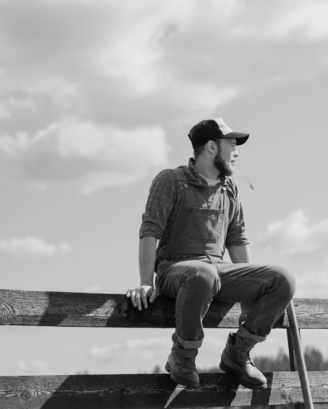 Research indicates the suicide rate is significantly higher for those working in agriculture. (photo from Pexels)