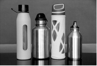 Health experts recommend that women need 11.5 cups and men need 15.5 cups of fluids daily from all sources. Pixabay photo