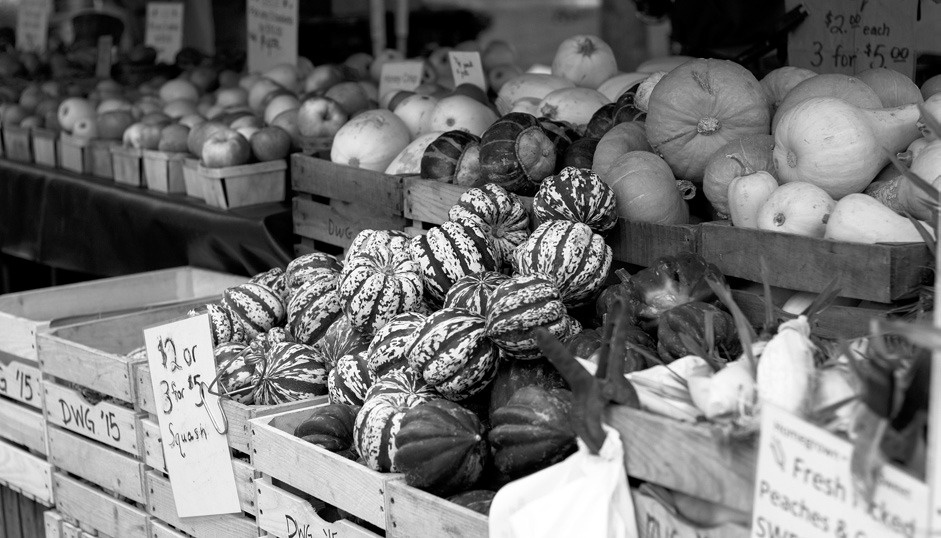 Local foods tend to be more nutritious and flavorful because the food did not travel far to reach you.