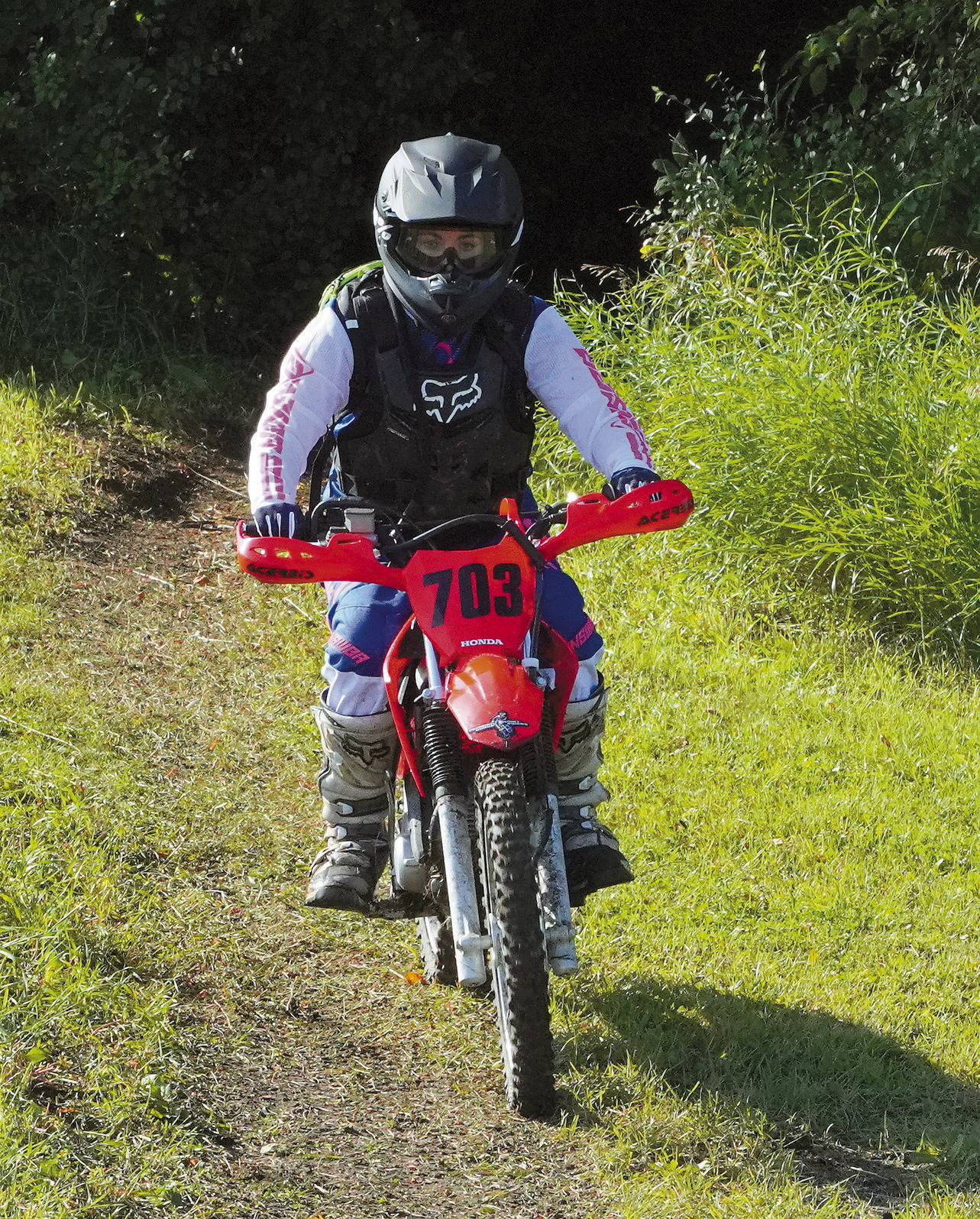 Halle Johnsrud makes her way around the Hare Scramble hosted on Sept. 7. Photo by Larry Stokke.