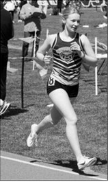Emerson Helgoe placed 8th in the 1600 Meter Run. Photo by Larry Stokke