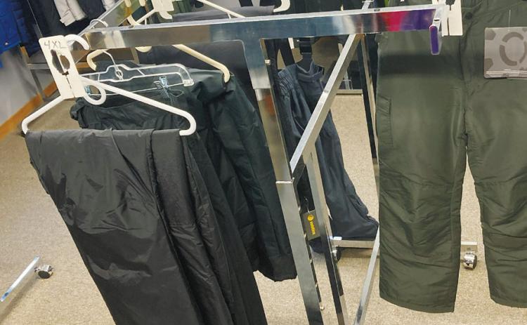 As of Sept. 6, racks that overflowed in July now stand nearly bare at LOAN. Only six pairs of junior high and high school-sized snow pants remained, and there are no gloves left for older students.