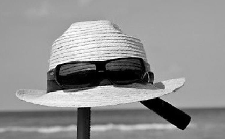 The sun's powerful UV rays can still reach your skin on cloudy days. (Pixabay photo)