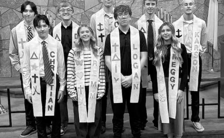 Back row (L-R) Jacob Tollefson, Dylan Bott, Caleb McDonald, Ryland Peterson, Karson Hansen; front row: Christian Tollefson, Remmi Bodnar, Logan Landsem, and Meggy Hetletved.
