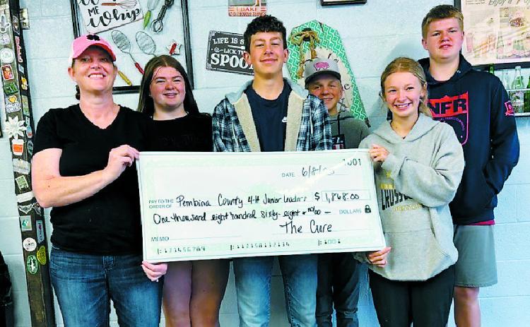 From (L-R) Sara Price (The Cure), Mylee Gapp, Chris Longtin, Spencer Berg, Emersen Helgoe, and Chaz Halverson.