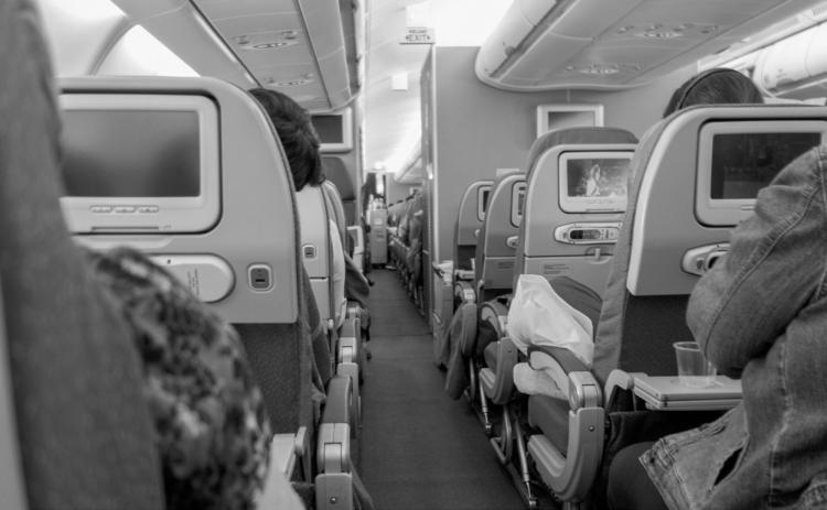 Long trips necessitate snacks, and it's best to enjoy a health-friendly one. (Pixabay photo)