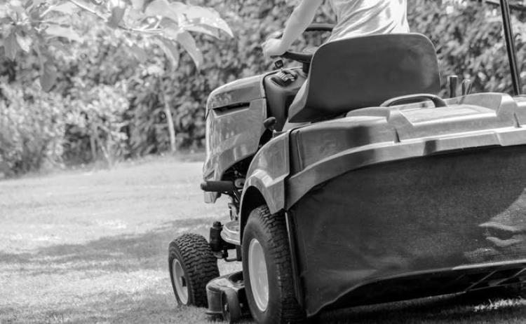 Physical activity like mowing the lawn can reduce the risk of heart disease, some types of cancer, and type 2 diabetes. (Pixabay photo)