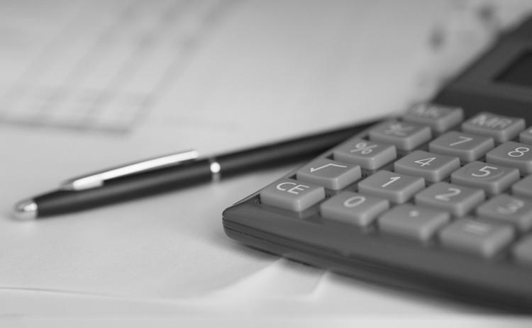 Featured topics at the Dec. 2 webinar include federal income tax updates, lease and easement income reporting, tax management upon retirement, and disaster provisions and reporting. (Pixabay photo)