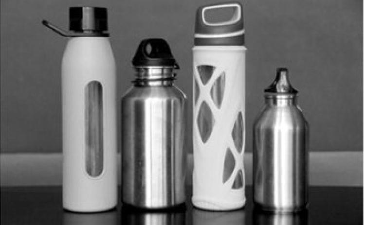 Health experts recommend that women need 11.5 cups and men need 15.5 cups of fluids daily from all sources. Pixabay photo