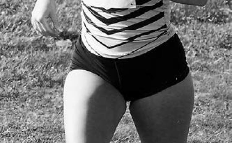 Delaney Denault ran the course in a time of 23:45 placing her 33rd. Photo by Larry Stokke.